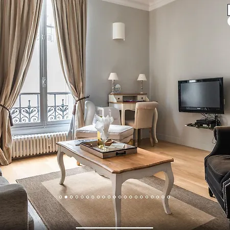 Brouilly Mobility Lease 17 Avenue De La Bourdonnais 4 Eme Appartamento Parigi